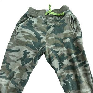 Boys camo sweat pants